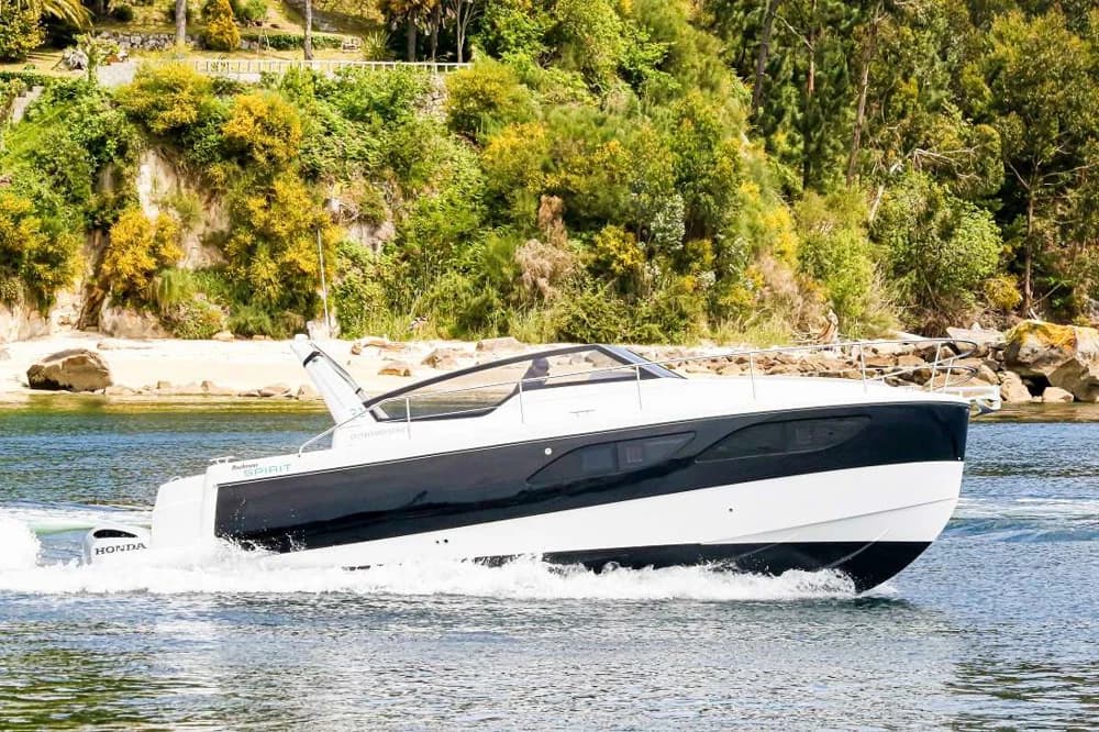Rodman Spirit 31 Open Outboard