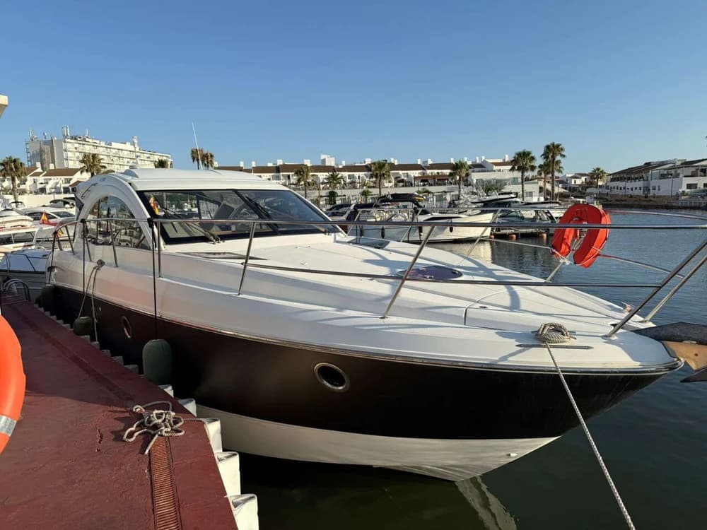 Bénéteau Monte Carlo 42 Hard Top