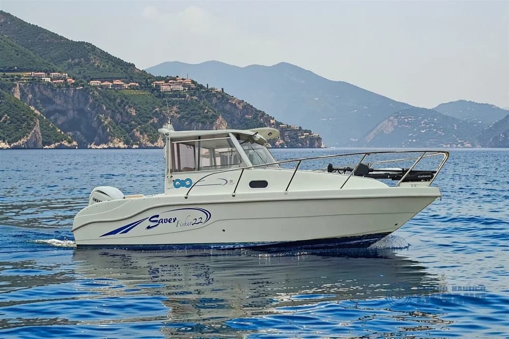 Saver 22 Cabin Fisher