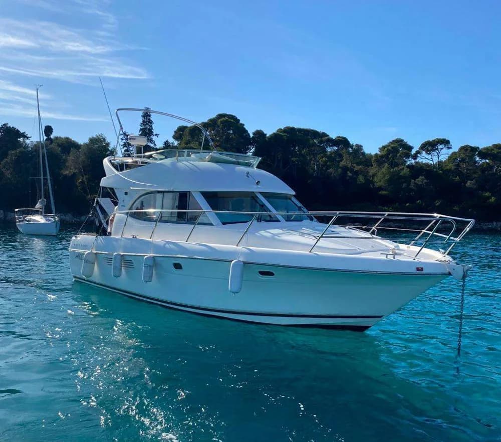 PRESTIGE 36