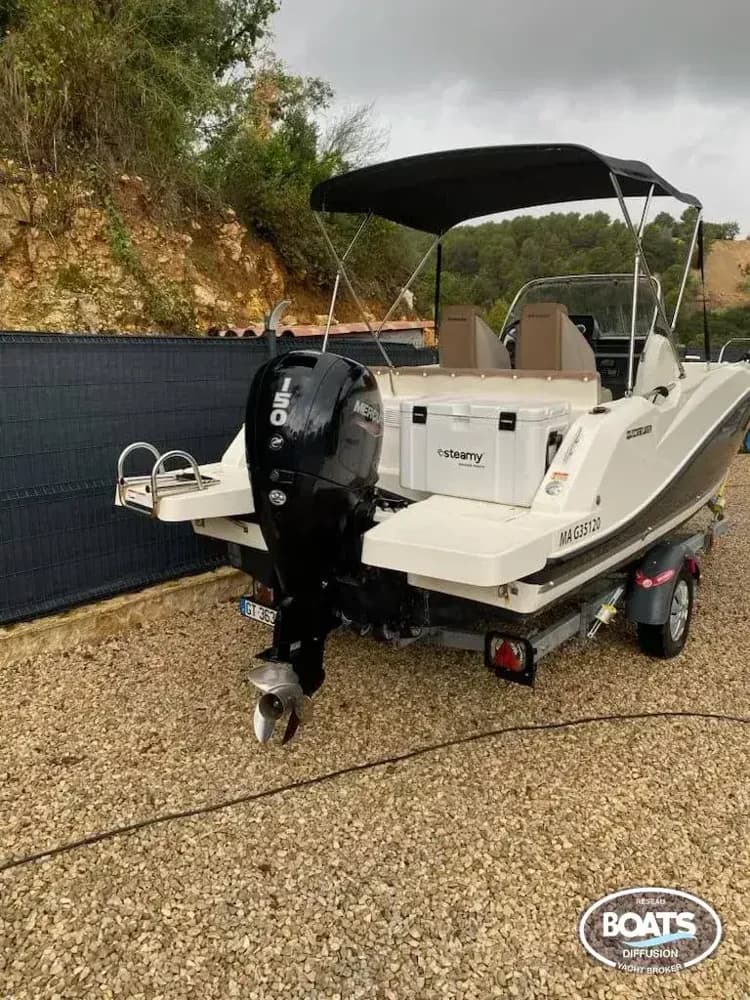 QUICKSILVER ACTIV 605 OPEN