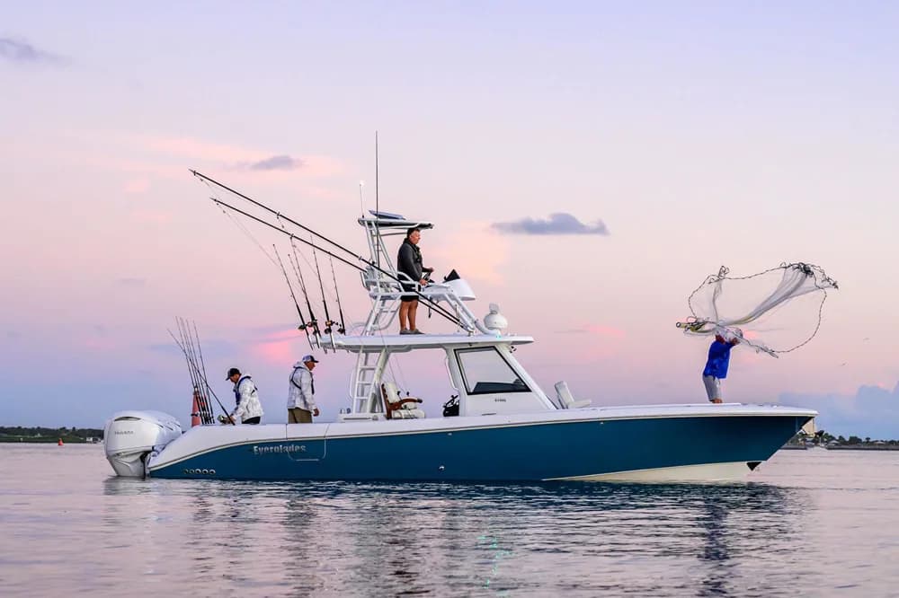2026 Everglades 375 Center Console | 40ft
