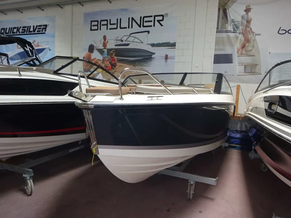 QUICKSILVER ACTIV 605 CRUISER