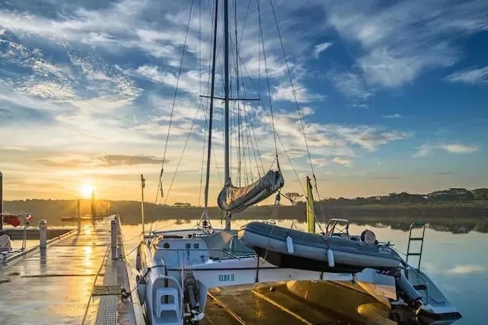 2008 Custom Racing Catamaran LS-1100 | 36.1 ft