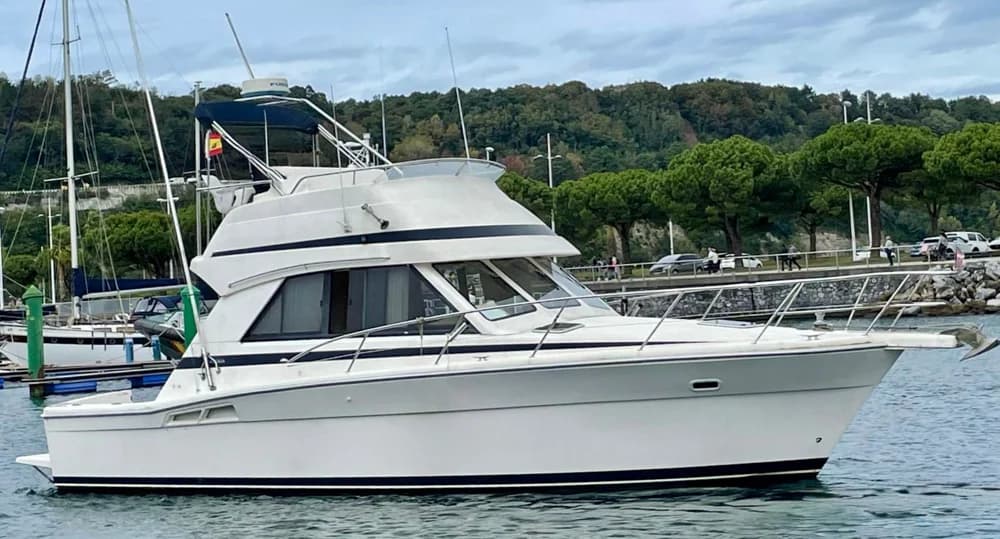 Riviera 34 Open Flybridge Platimun