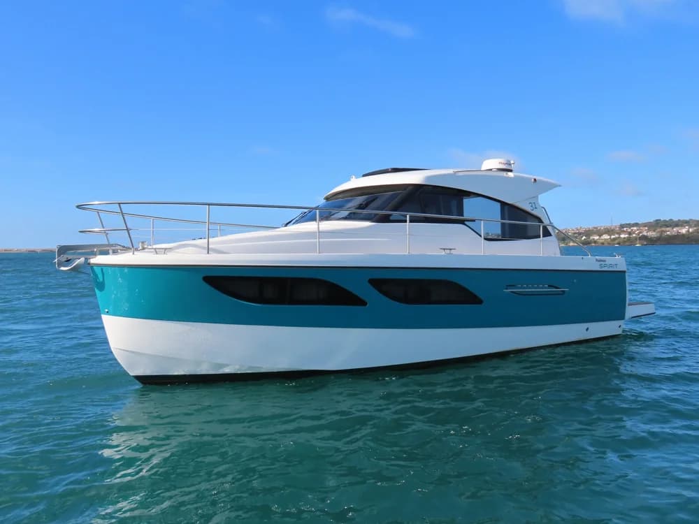 2023 Rodman Spirit 31 HT Inboard Boat for Sale in Portland Marina