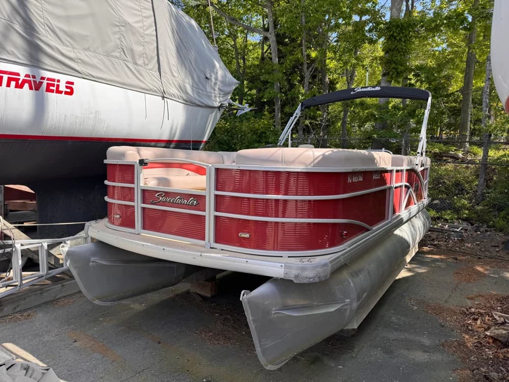 2015 Sweetwater Premium Edition 200 | 22.2 ft