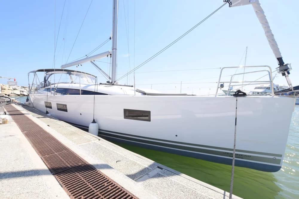 2017 Jeanneau 51 | 51.8 ft