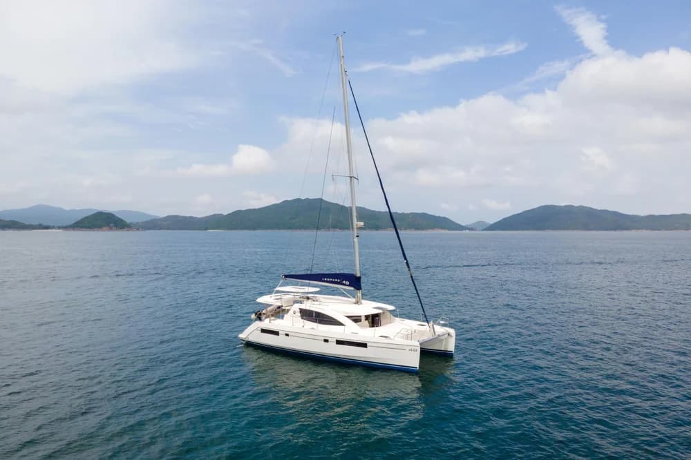 2015 Leopard 48 | 49.8 ft