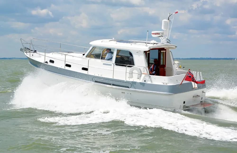 2015 Hardy 32 DS Boat for Sale in Lymington