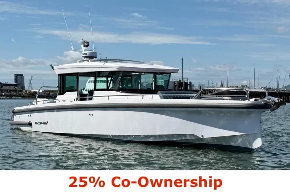 2022 Axopar 37 XC Cross Cabin | 11m