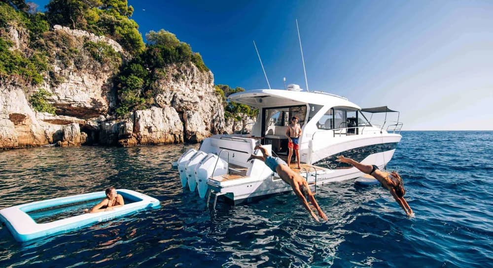 BENETEAU ANTARES 12 V2 COUPE