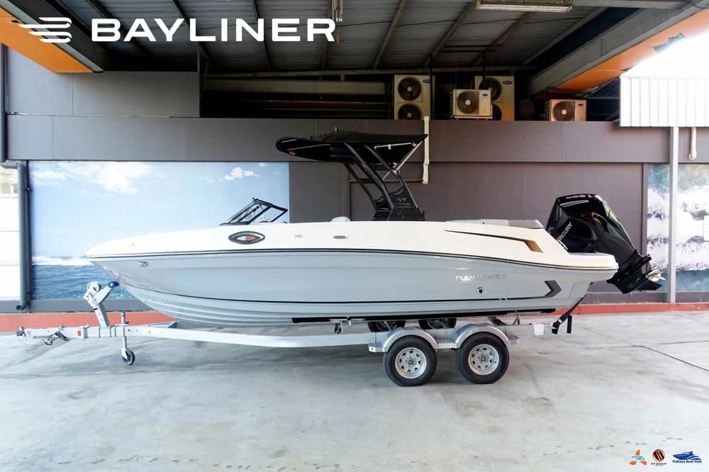2025 Bayliner VR6 Bowrider OB | 22.6 ft