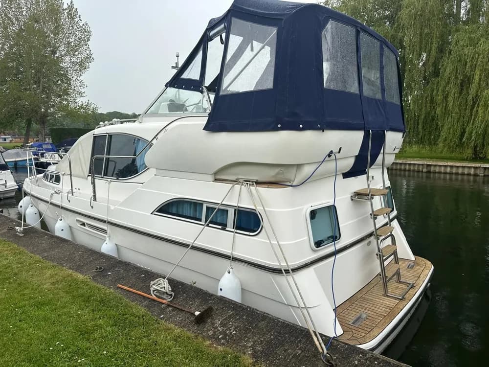 2003 Haines 320 Aft Cabin Boat for Sale in Bray