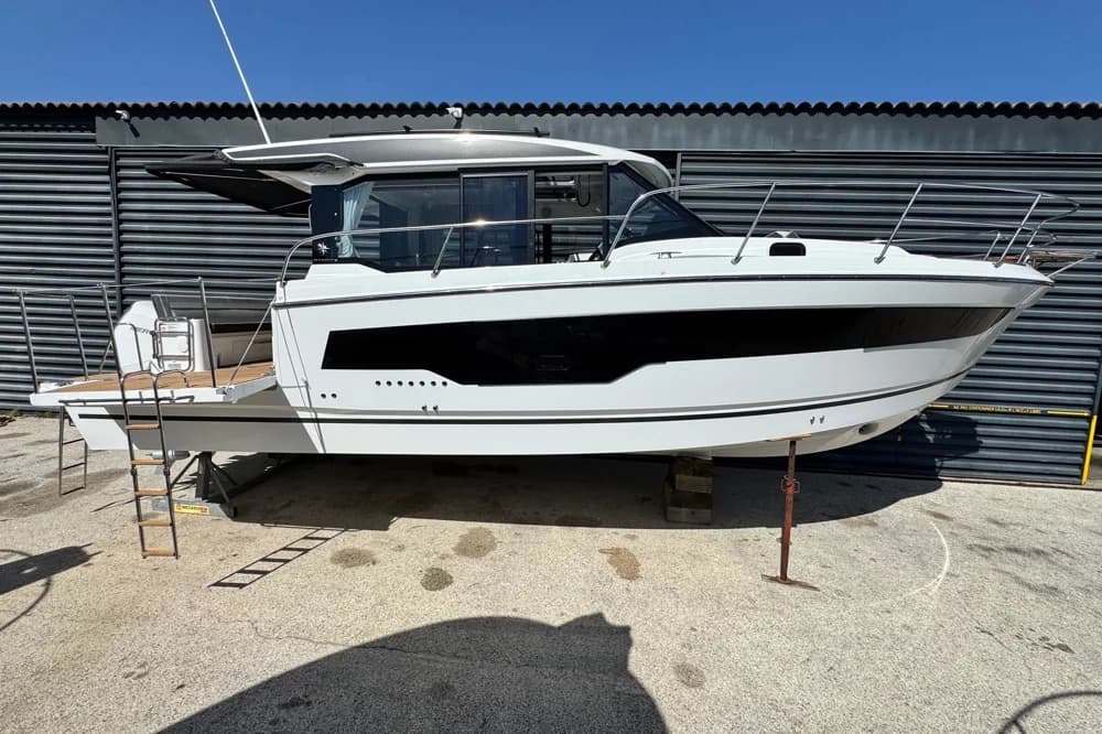 2026 Jeanneau Merry Fisher 1095 | 34ft