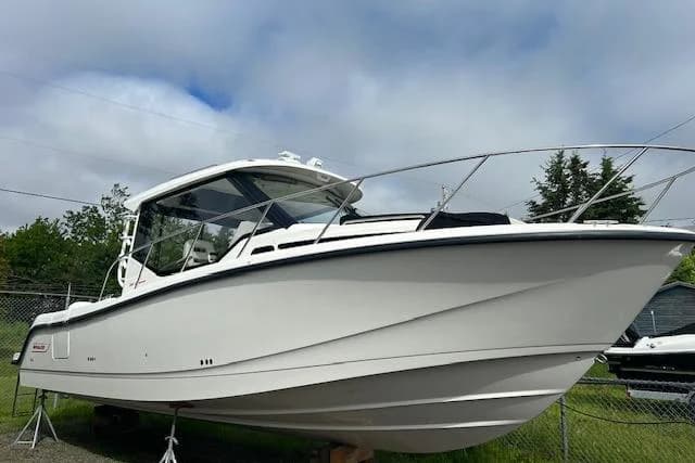 2021 Boston Whaler 325 Conquest | 32.3 ft