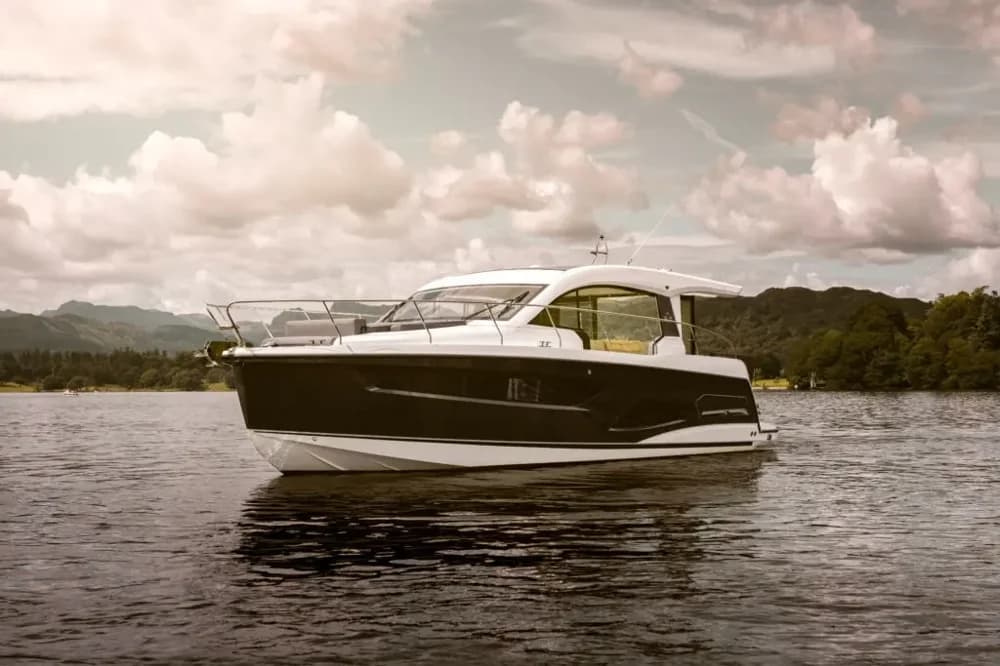 2023 Sealine C390 Boat for Sale in Bowness-on-Windermere