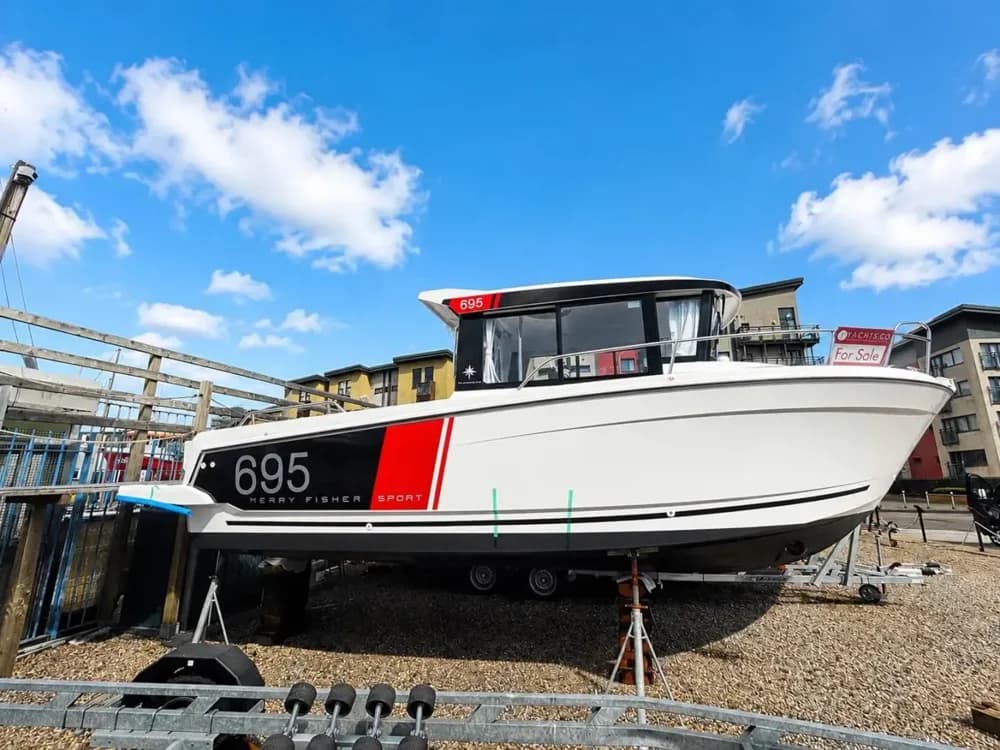 2026 Jeanneau Merry Fisher 695 Sport Boat for Sale