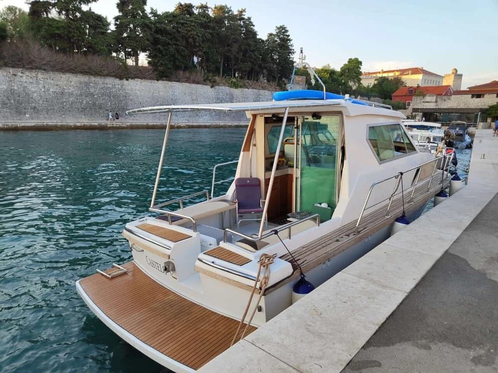 Coronet 32