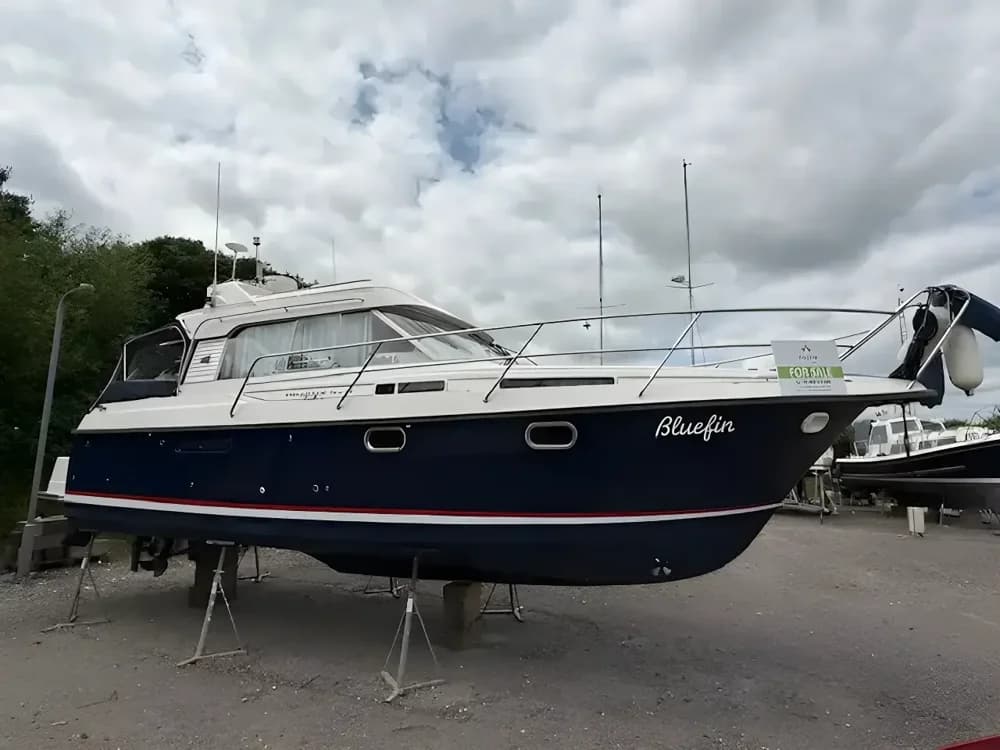 2003 Nimbus 320 Coupe Boat for Sale in Southampton