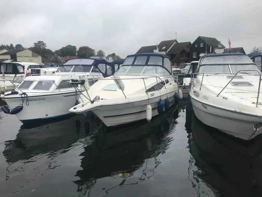 1998 Bayliner 2855 Ciera Boat for Sale in Wroxham