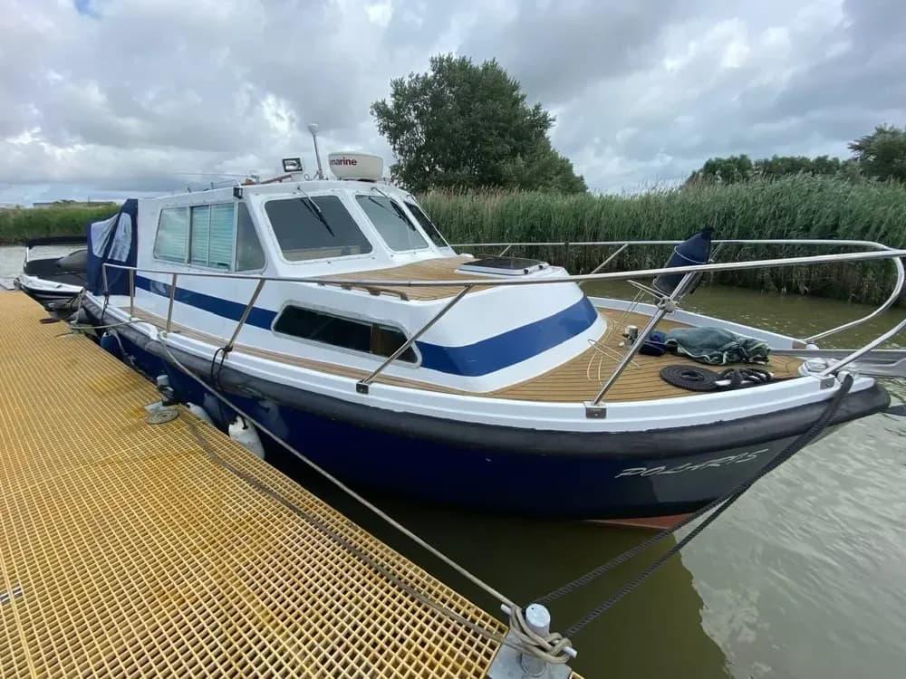 1986 Aquastar Ocean Ranger 38 Boat for Sale in Kent