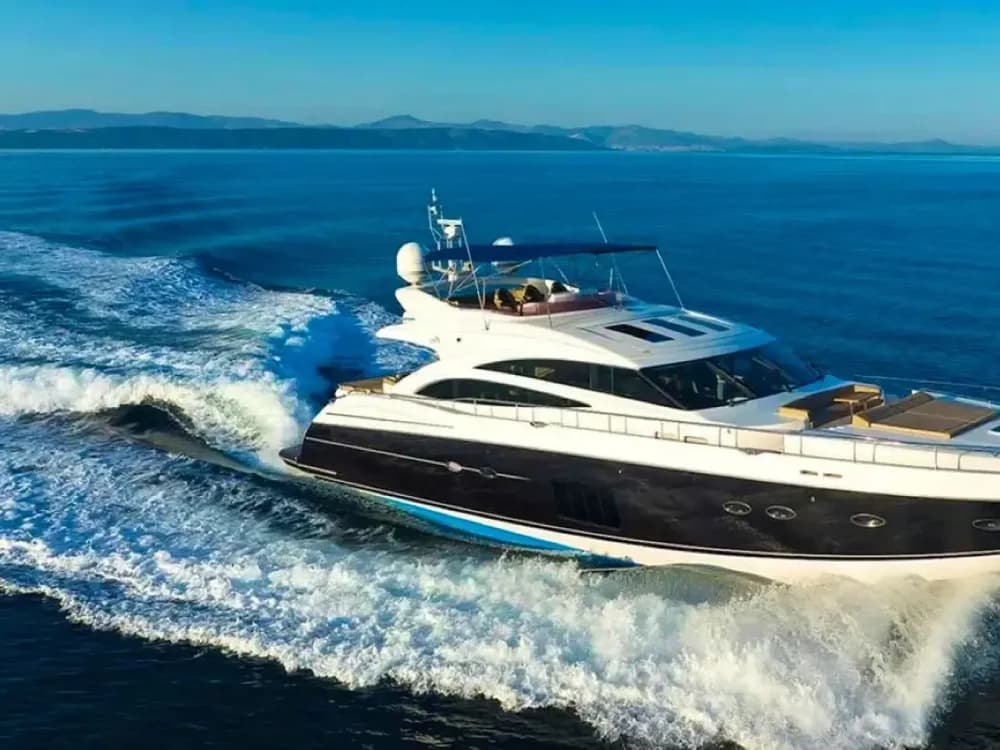 2011 Princess V85 Boat for Sale in Kaštel Gomilica