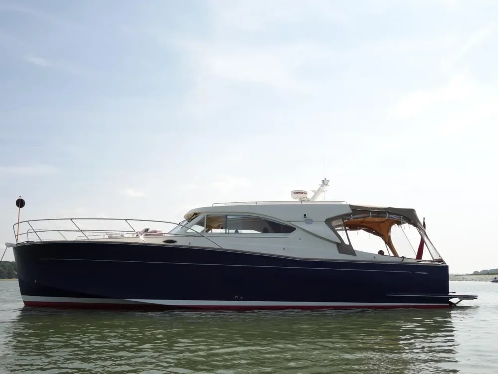 2009 Oyster OM43 Boat for Sale in Ipswich
