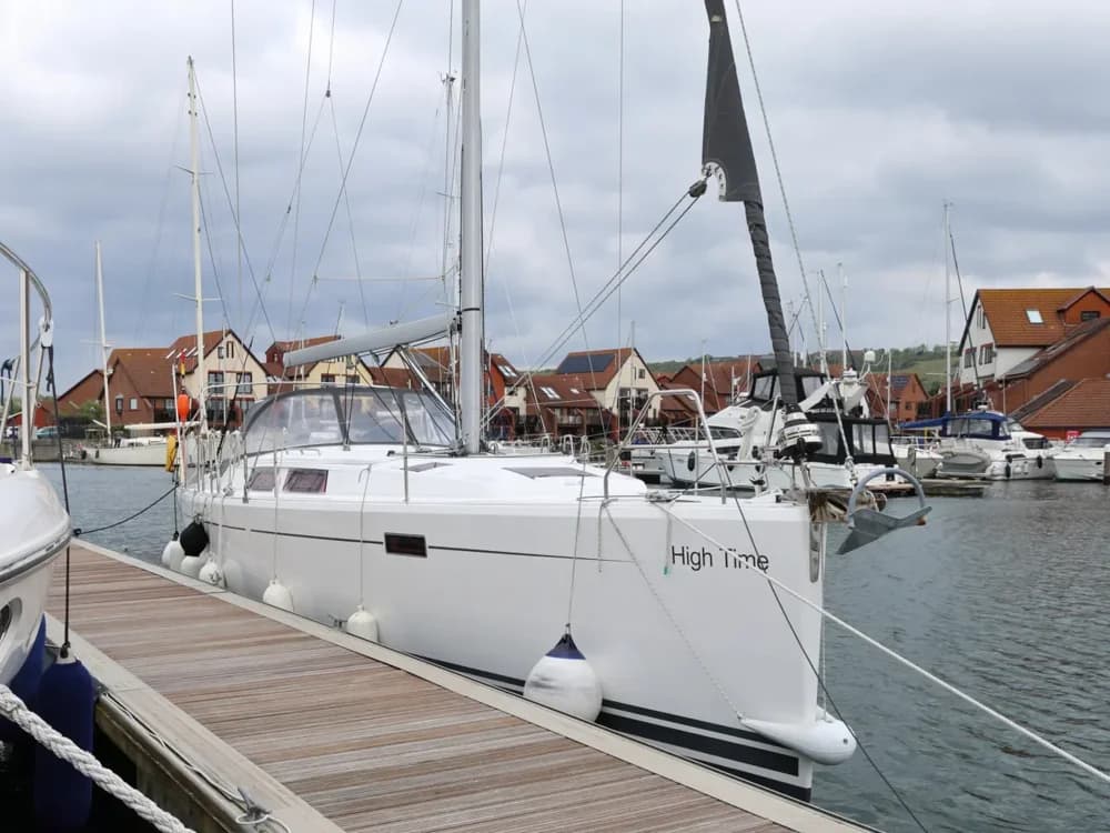 2012 Hanse 415 Boat for Sale in Portsmouth