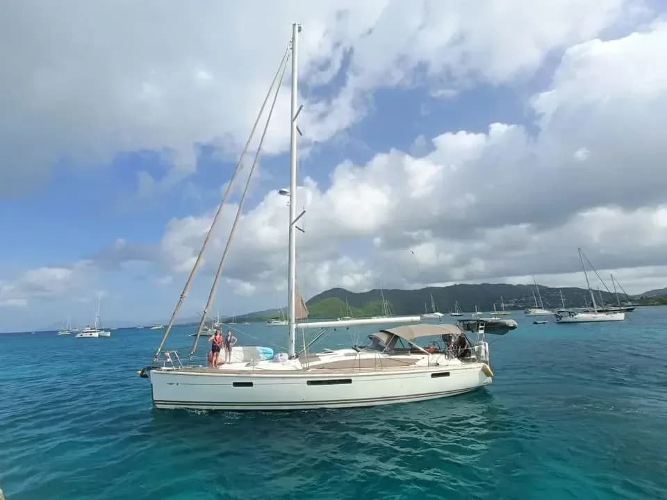 2012 Jeanneau Yachts 53 Boat for Sale