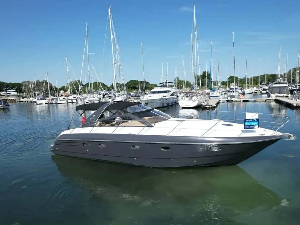 1999 Princess V42 Boat for Sale in Chichester Marina