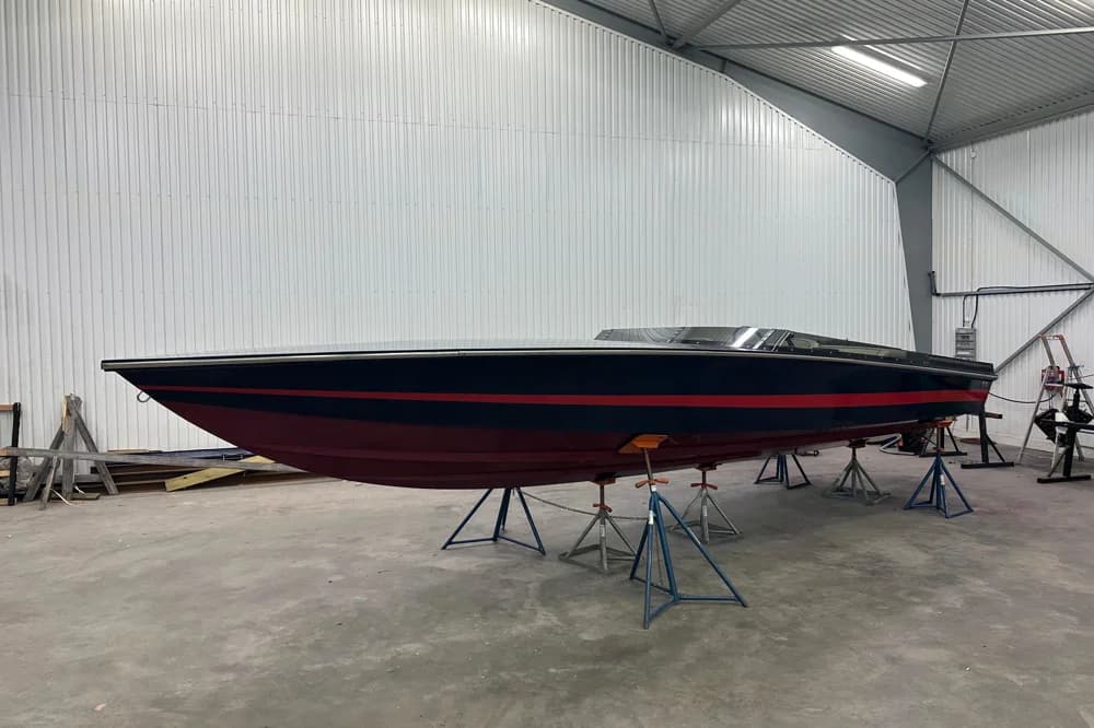 1981 Cigarette Squadron 27 XII | 27ft
