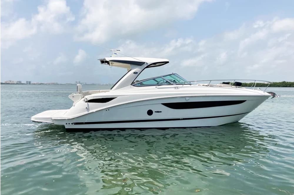 2021 Sea Ray Sundancer 350 | 35 ft