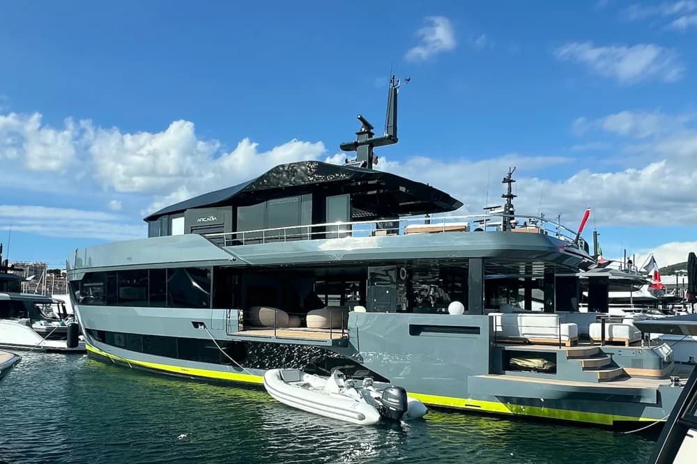 2024 Arcadia Yachts A96 | 95.4 ft