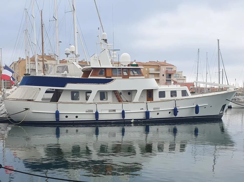 1972 Cammenga 85 Pacific Class | 85.3 ft