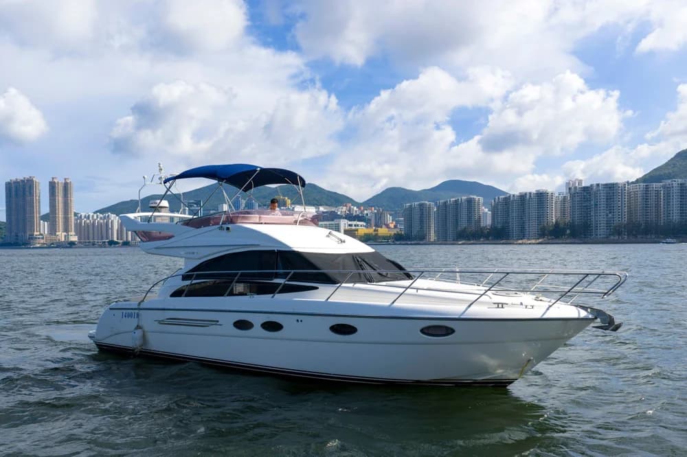 2010 Princess 42 Flybridge Motor Yacht | 46.3 ft