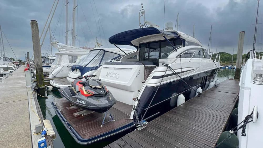 2012 Princess V52 | 54.5 ft