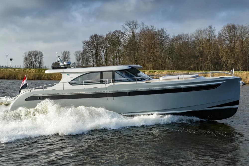 2022 Steeler 56S - Aluminium | 56.8 ft