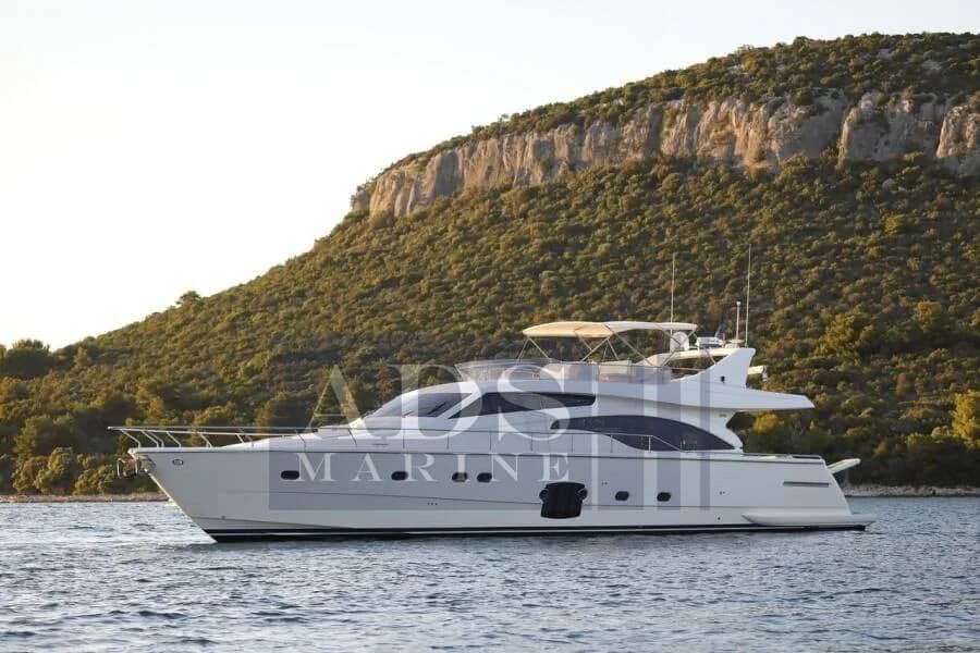 2006 Ferretti Yachts 681 | 69.6 ft