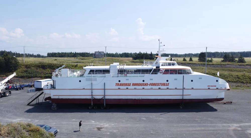 1997 CNM Evolution | 127 ft