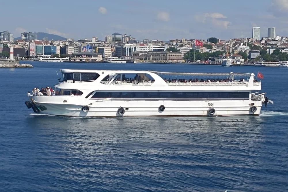 2011 Custom-Craft Restaurant and Excursion vessel 200 pax | 106.3 ft