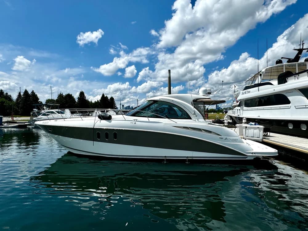 2008 Cruisers Yachts 390 Sports Coupe | 39 ft