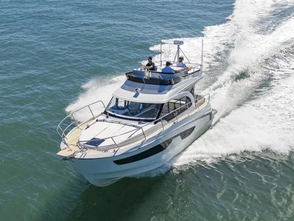 2026 Beneteau Antares 11 Fly | 36.3 ft