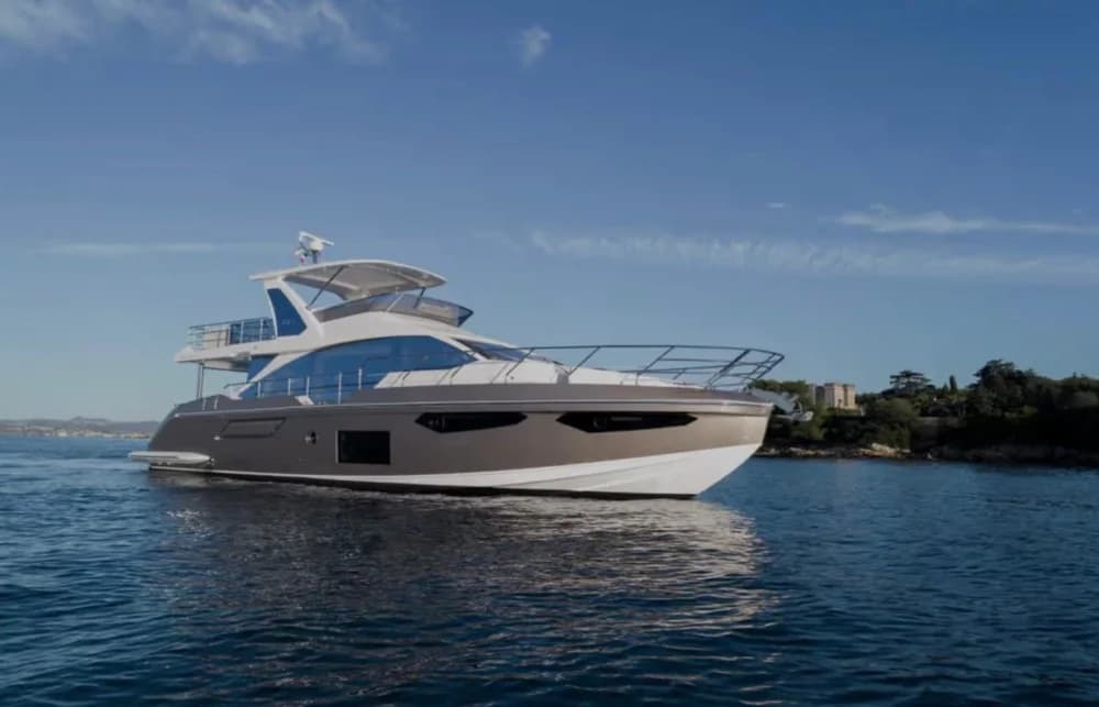 2023 Azimut Fly 60 | 60 ft