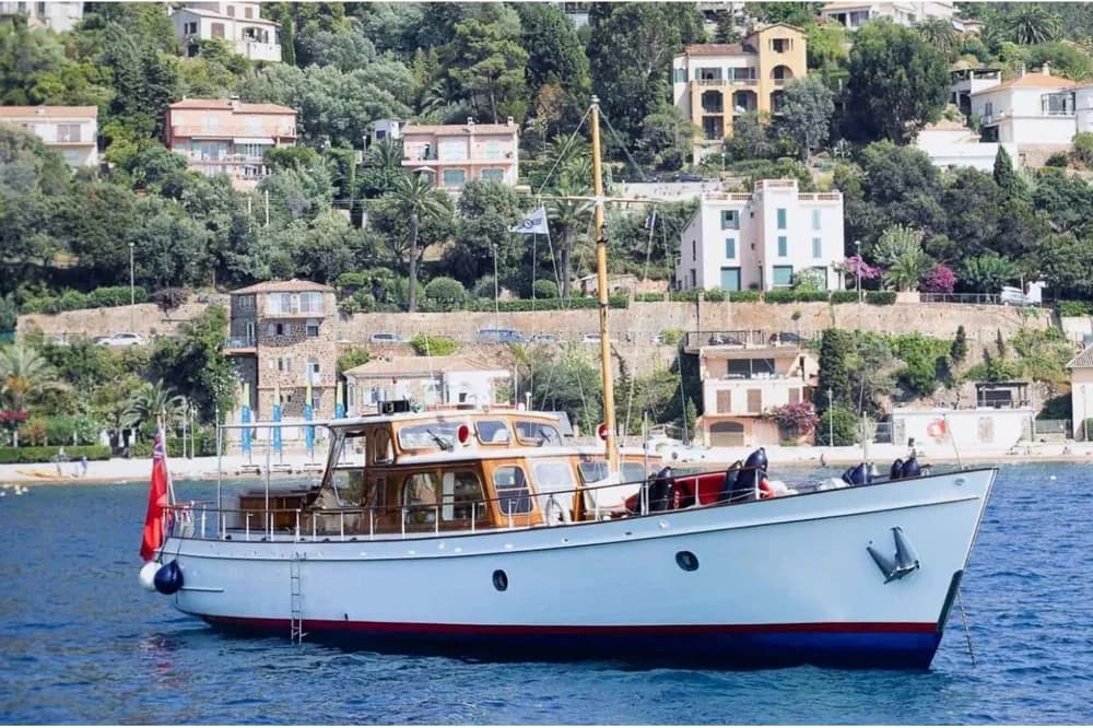 1958 Feadship Custom 25m | 83.3 ft