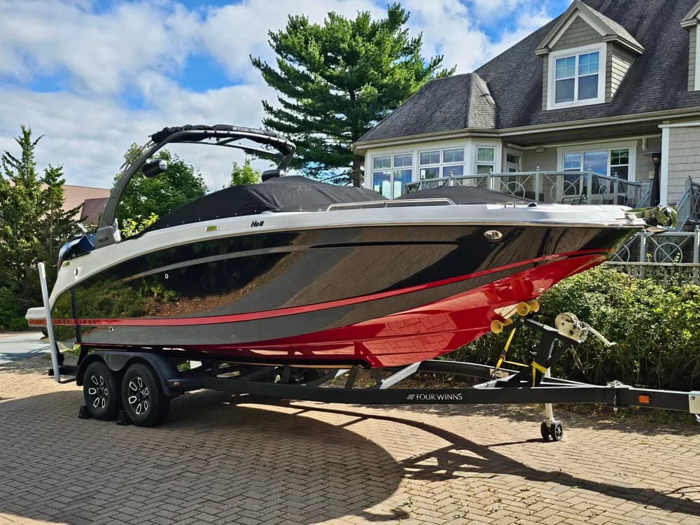 2023 Four Winns HD8 OB | 26 ft
