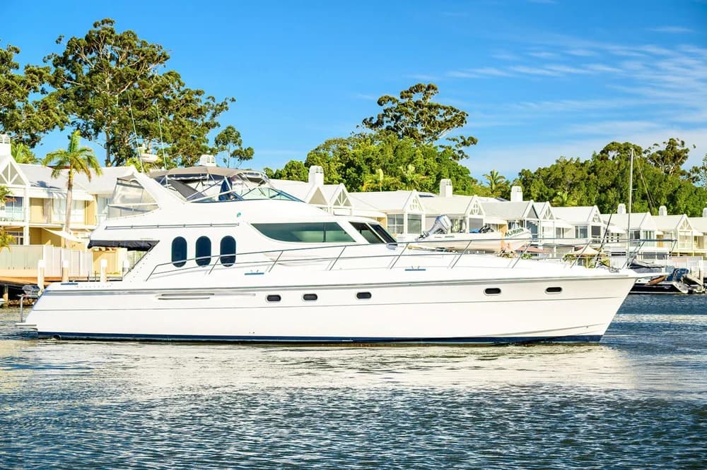 1998 Riviera Custom 63 Flybridge | 63 ft