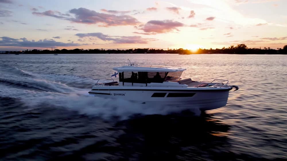 Quarken 35 Cabin Tourer