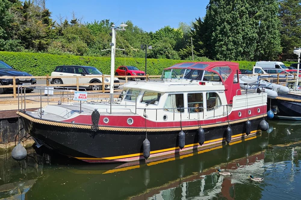 Linssen Dutch Sturdy 380 AC Royal