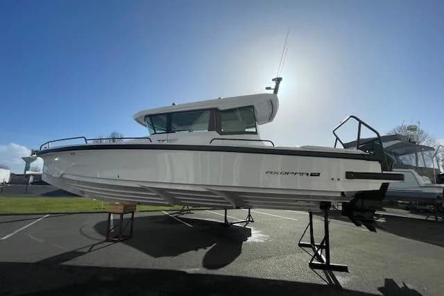 Axopar 29 XC Cross Cabin